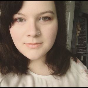 Meet your Posher, Marianne